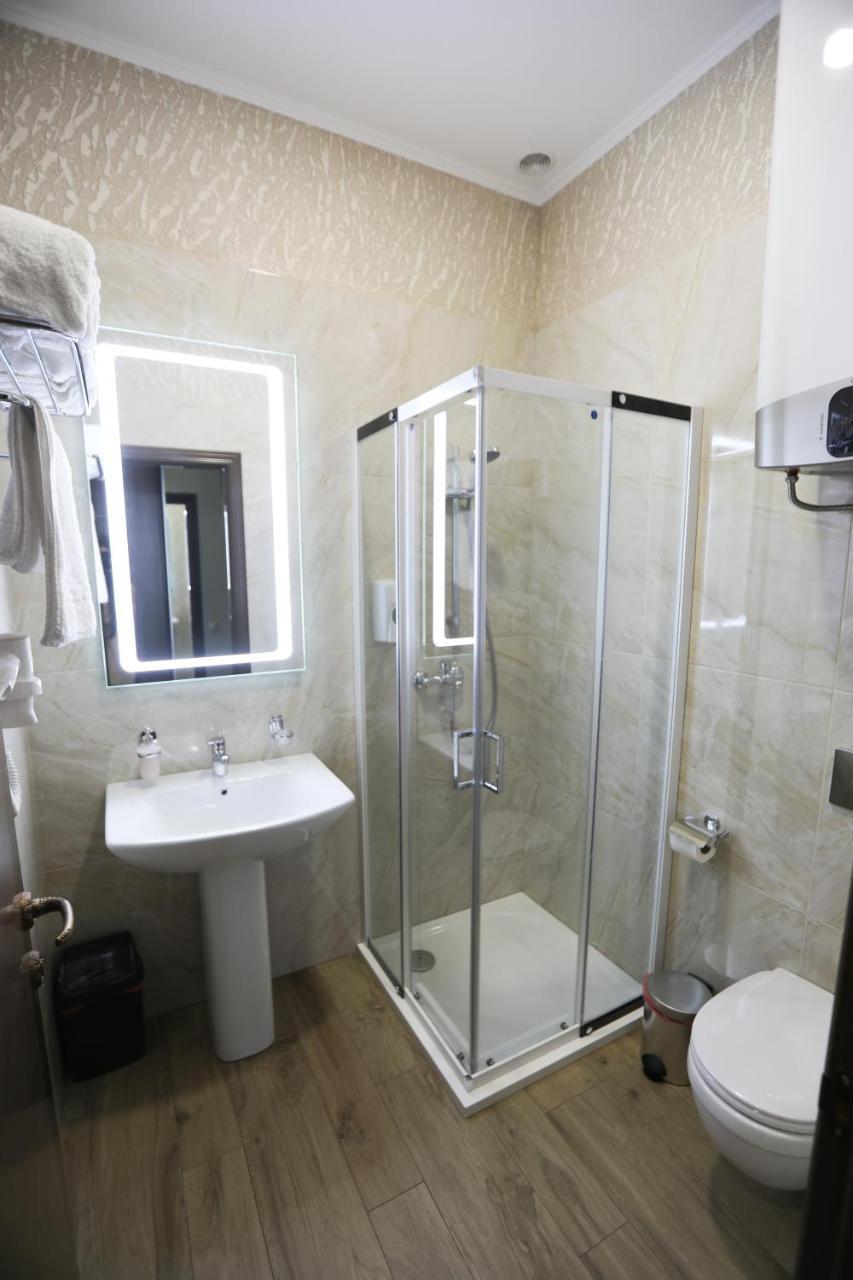Hotel Donald Oldenburg Bagian luar foto