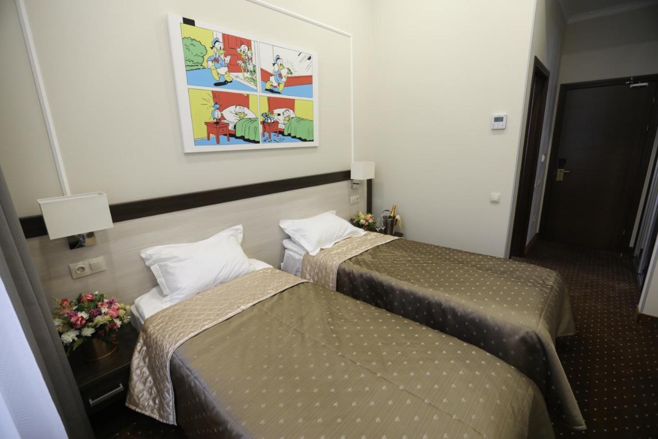 Hotel Donald Oldenburg Bagian luar foto